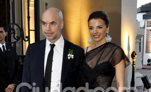 Horacio Rodriguez Larreta y su esposa, Bárbara Diez (Foto: Jennifer Rubio). 