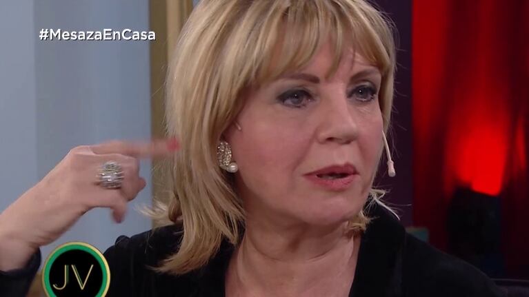 Tete Coustarot contó el accidente que tuvo antes del programa de Juana Viale: "Me lastimé la cara con el cierre de la polera"