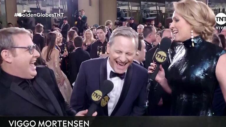 ¡Cuervo hasta los huesos! El divertido gesto de Viggo Mortensen con San Lorenzo en la alfombra roja de los Golden Globe 2019