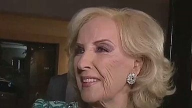 Mirtha Legrand saludó a la prensa y bromeó al hablar de su edad: "Cumplo 59"