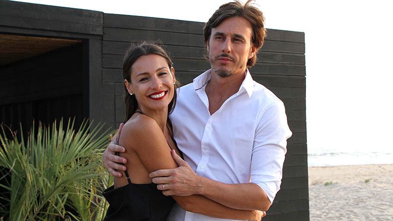 El video de la salida romántica de Pampita y Roberto García Moritán: la pareja a los besos