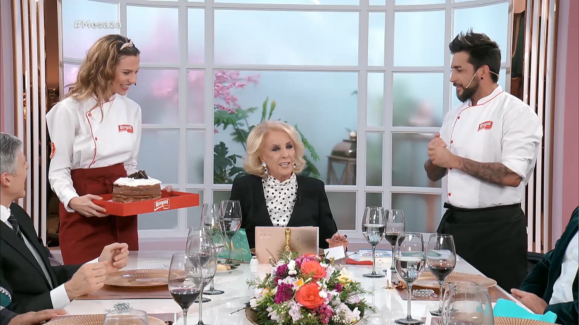 El #DuoRoyal sorprendió a Mirtha Legrand en el almuerzo del domingo