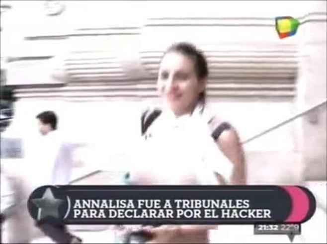 Picante cruce de Annalisa Santi y Emmanuel Ioselli, acusado de ser Camus Hacker