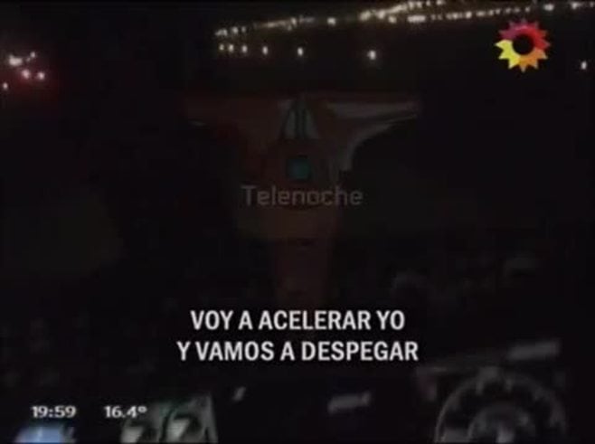 El video de Vicky Xipolitakis piloteando un avión de Austral a Rosario