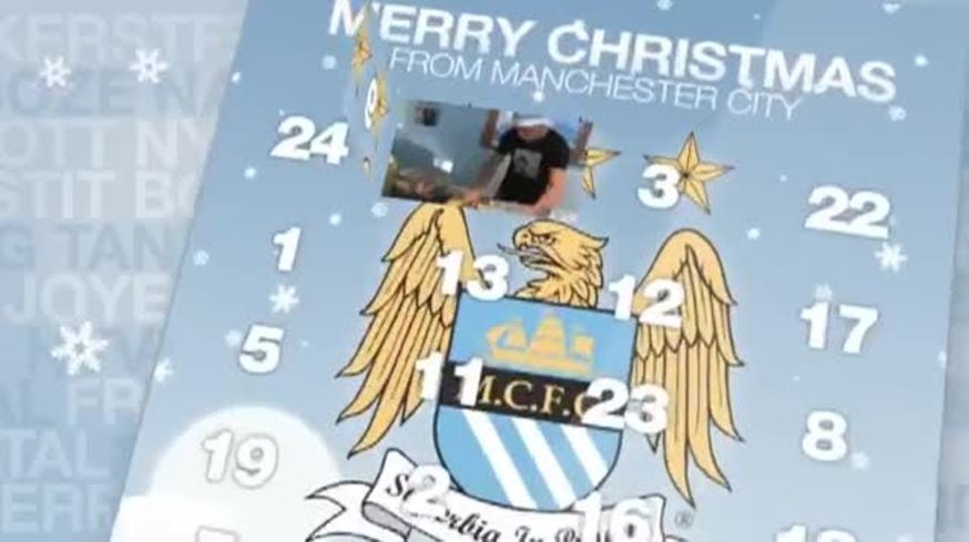 Desopilante video de Carlitos Tevez enseñando a envolver los regalos de Navidad