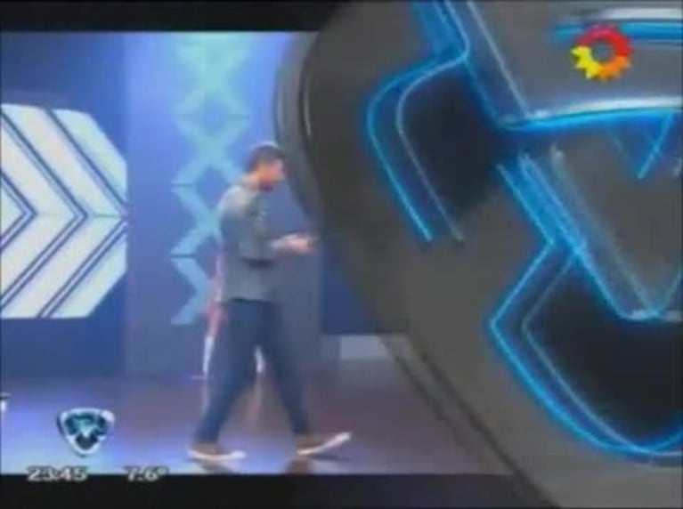 ¡No es broma! El sorprendente "Gangnam style" de Luciano Tirri en ShowMatch