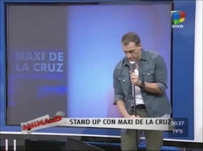 El desopilante stand up "tecnofóbico" de Maxi de la Cruz