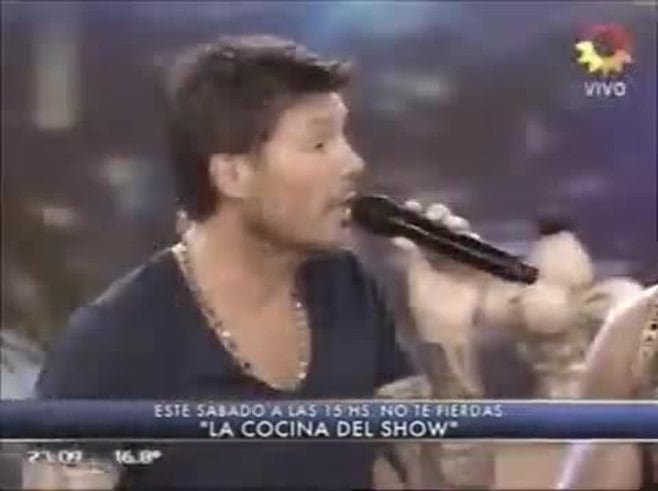 Ricardo Fort presentó a su “novio” de 20 años en ShowMatch, ¿y chicaneó a Jorge Rial? 