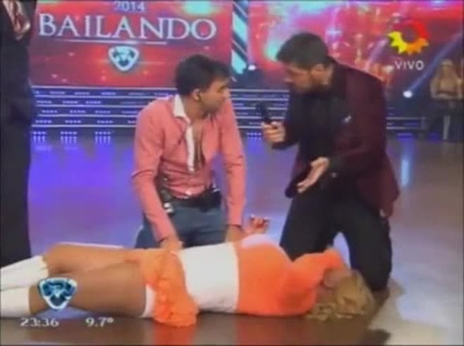 ShowMatch: Federico Hoppe, ¡acosado por el Bicho Gómez !