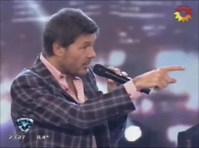 Insólito: El nene que se rebeló ante Marcelo Tinelli en Bailando 2012