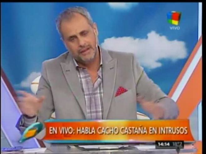 Cacho Castaña negó estafa y fue lapidario con su ex: "¡¿A Andrea no le alcanzó la que se llevó?!"