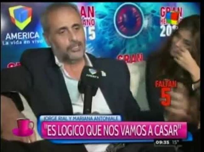 Jorge Rial y un momento importante en su familia: "Mariana por primera vez fue a una reunión de padres de mis hijas"