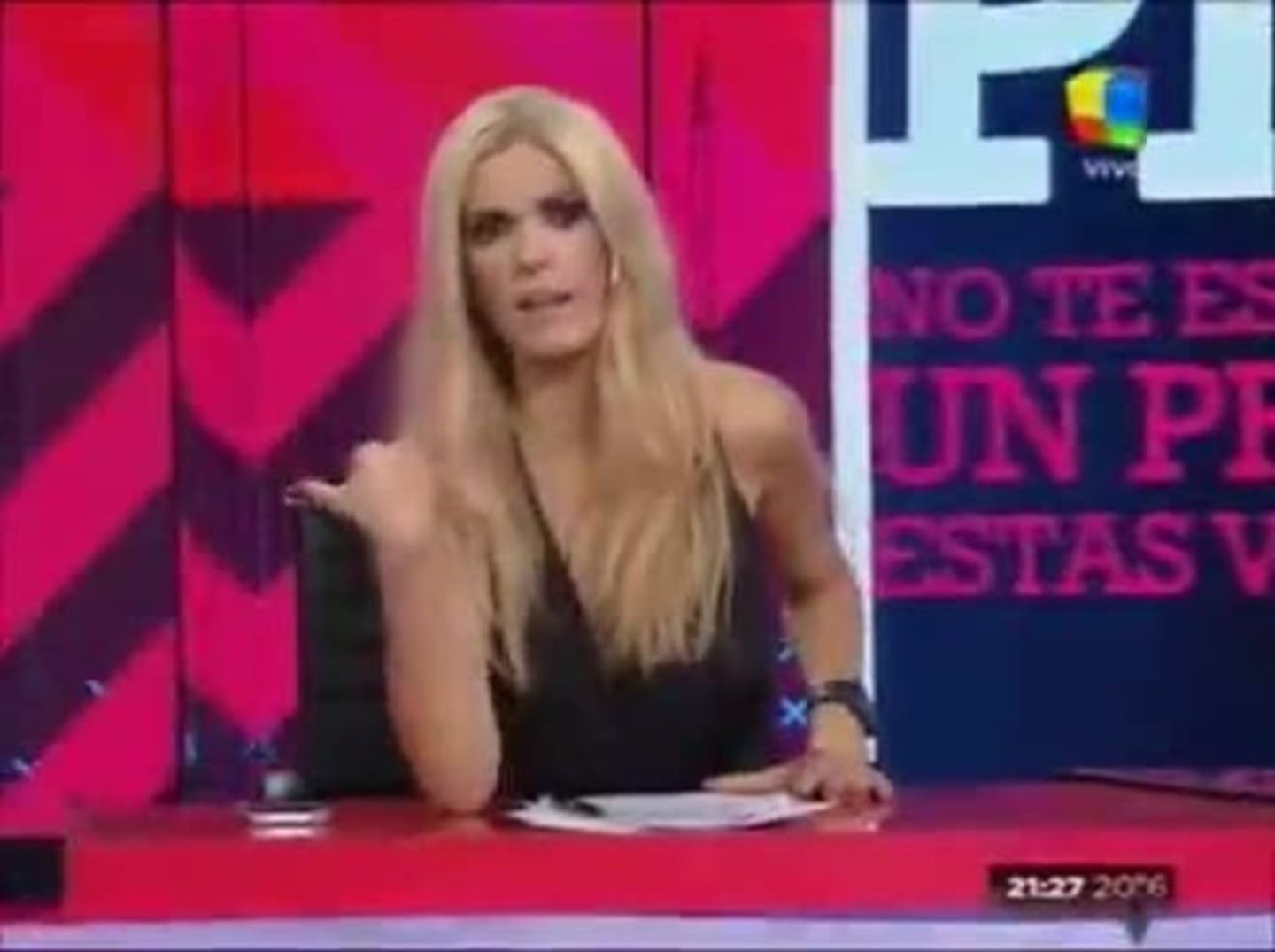 Vicky Xipolitakis amagó con irse de Zapping y Viviana Canosa la frenó al  aire: 