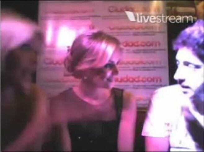 La divertida twitcam de Alexandra Larsson con Nazarena Vélez, Jey Mammon y Alexander Caniggia