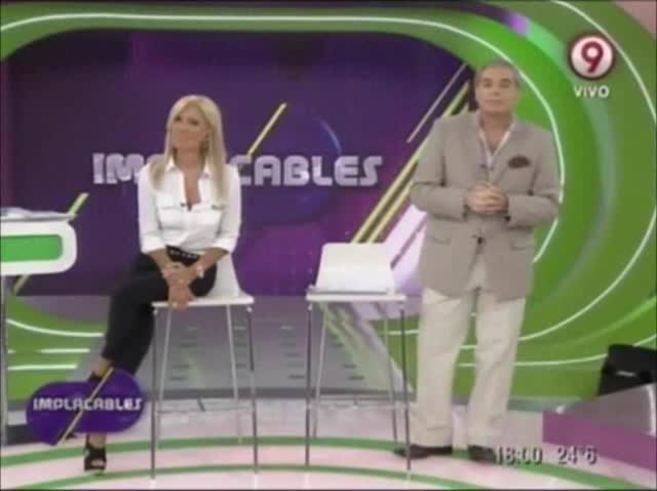 Karina Jelinek, furiosa en Implacables: "No soy yo la de las fotos con Leandro Penna, él es un amigo"