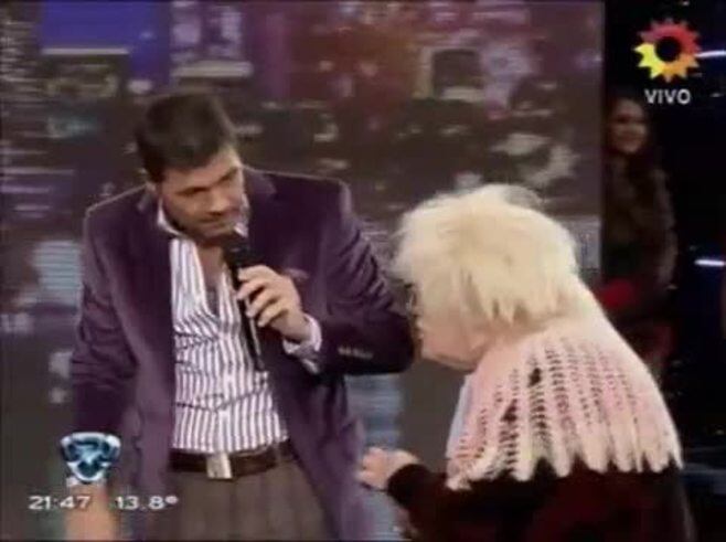 Bailando 2012: llegó La Abuela y provocó un picante cruce entre Ayelén Paleo y Carmen Barbieri 