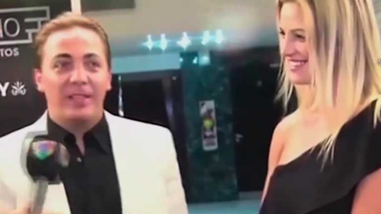 Cristian Castro presentó a su nueva novia argentina en México