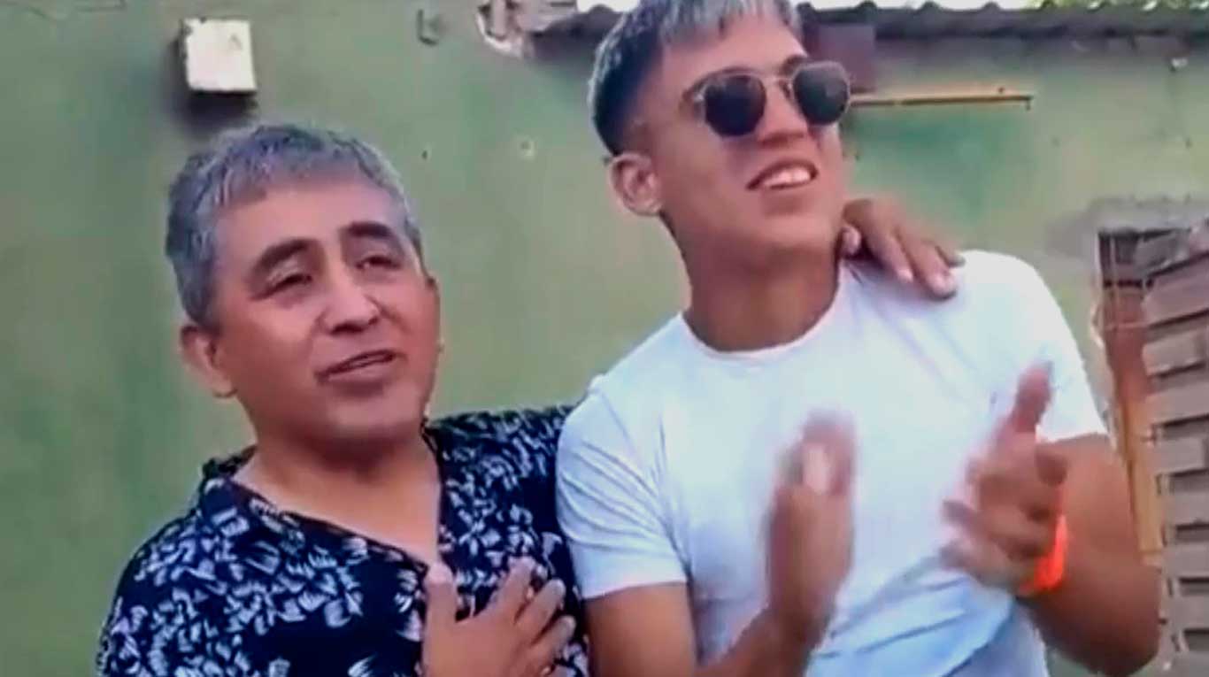 El día que Huguito Flores cantó con el Changuito Ceballos