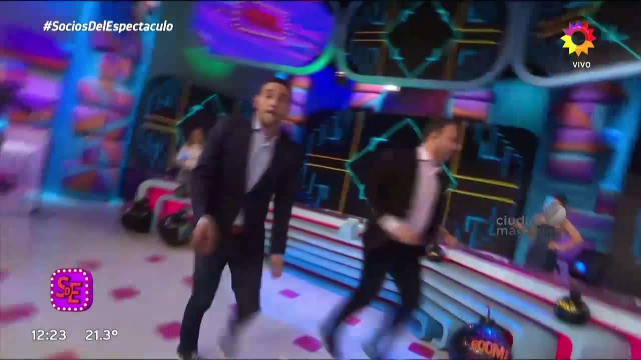 Mike Amigorena le mostró en vivo su bizarro fetiche a Gastón Soffritti