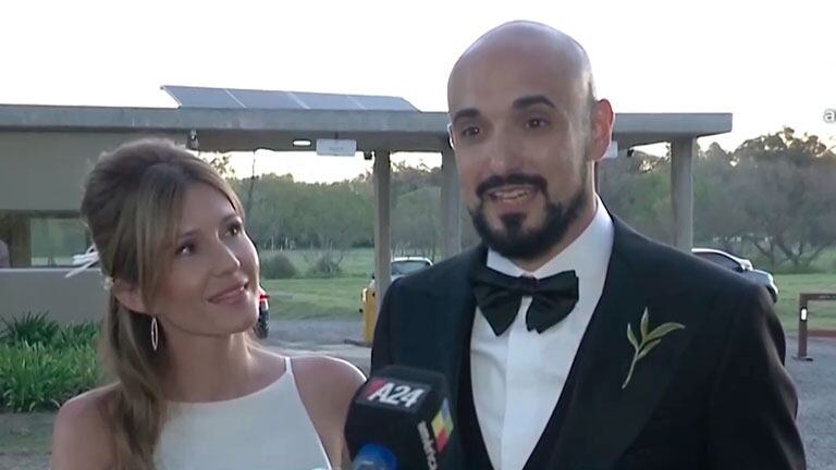 Abel Pintos y Mora Calabrese contaron cómo fue el compromiso de boda, a horas de su casamiento