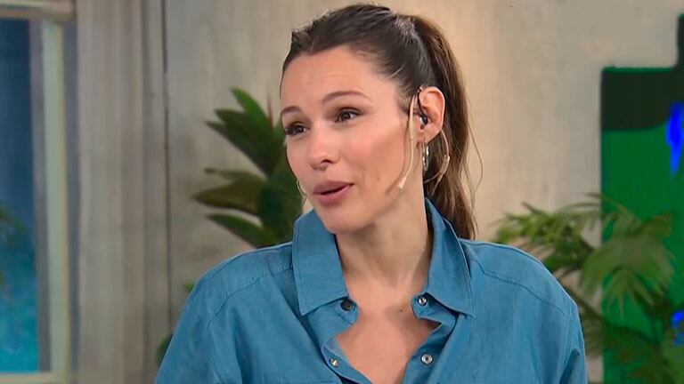 Pampita reveló que nunca salió con un músico