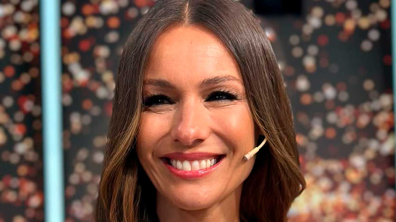 Pampita en Por Amor o Por Dinero