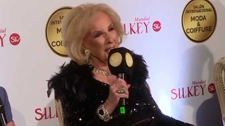 Se supo a qué famosísima pareja Mirtha Legrand quiere tener en su mesaza