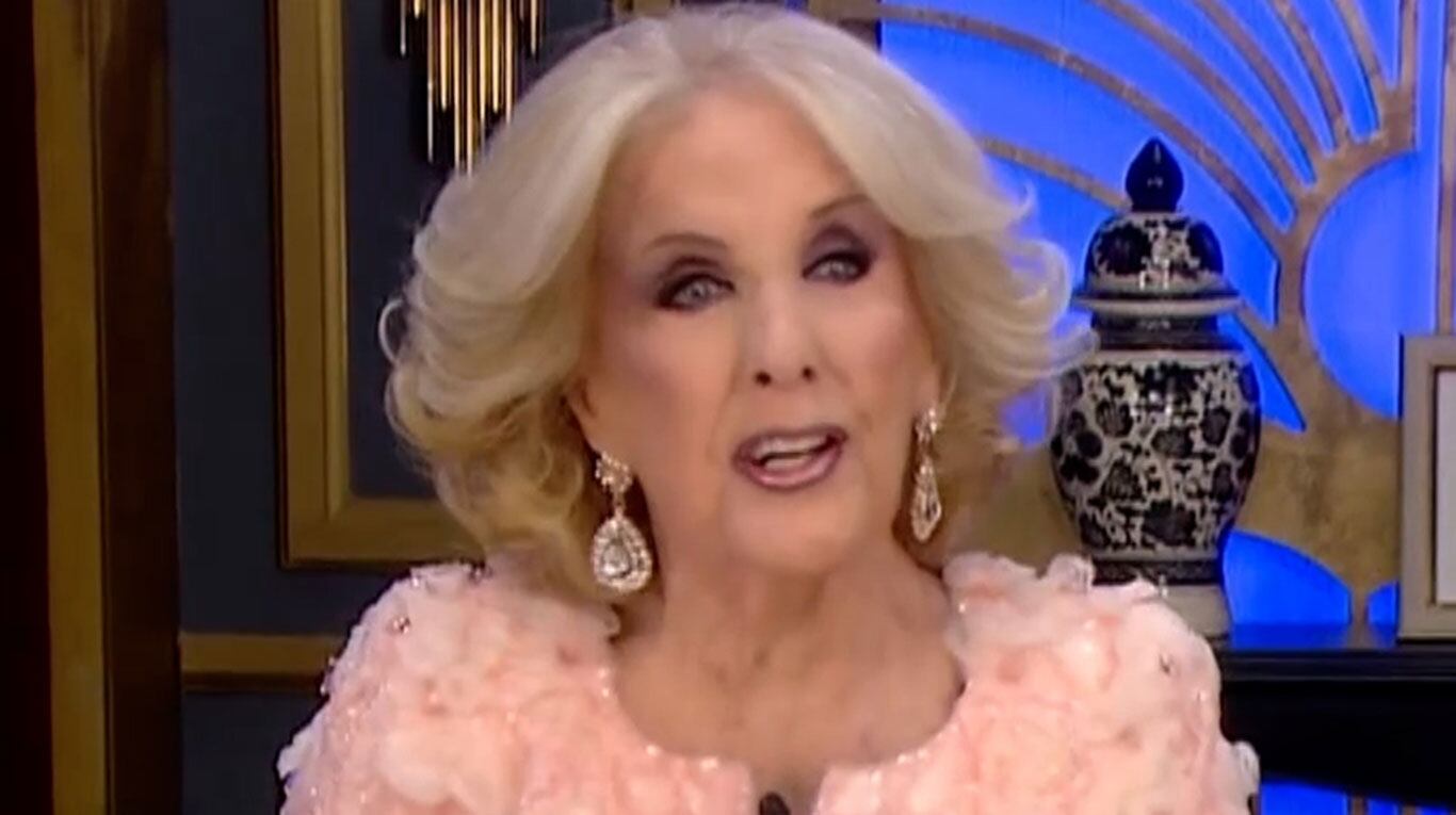 Mirtha Legrand sorprendió con un nuevo peinado y una crítica la incomodó