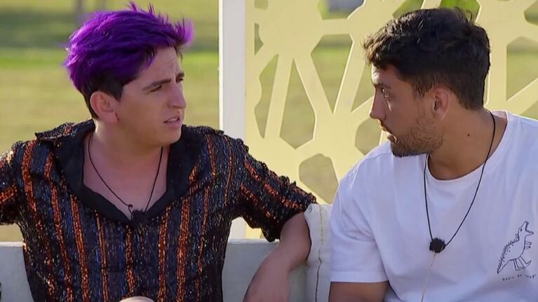 Fuerte cara a cara de Damián Ávila con Enzo Aguilar en El Hotel de los Famosos 2: "Lo que me dijiste es una falta de respeto"