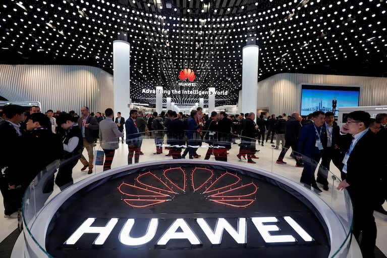 Huawei ha iniciado la posibilidad de instalar el conjunto de aplicaciones Google Mobile Services (GMS) directamente desde su plataforma AppGallery.