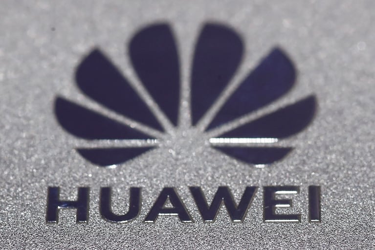 Huawei ha revelado su plan de actualizar su renombrada serie de teléfonos inteligentes insignia, la Huawei P, que será rebautizada como Huawei Pura. 





