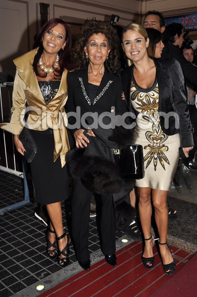 Iliana, Marina y Coca Calabró fueron a ver Priscilla. (Foto: Jennifer Rubio-Ciudad.com)