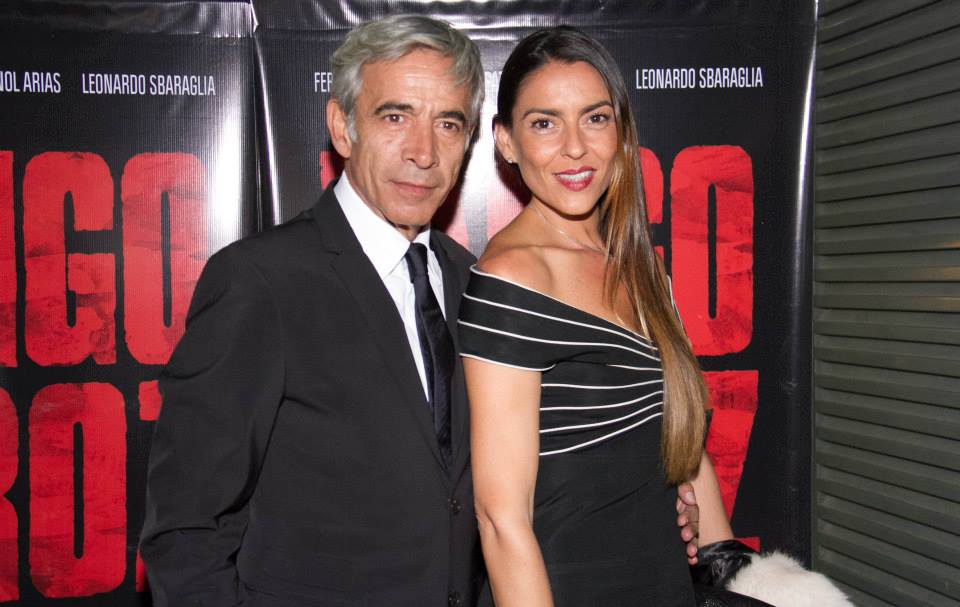 Imanol Arias con Ivana Meritxell, en la premiere de Tango Feroz. (Foto: Yanina Godoy - Punto Tiff)