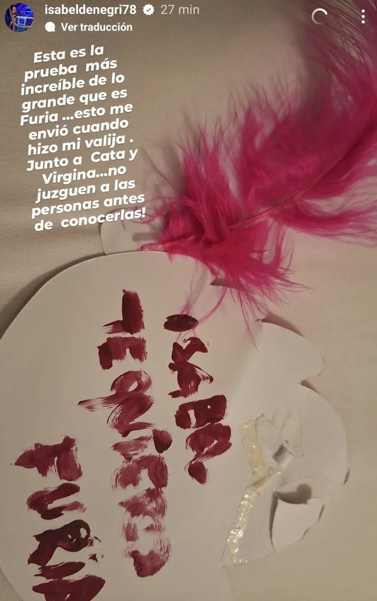 Isabel mostró el regalo que Furia le dejó en la valija después de ser expulsada de Gran Hermano 2023