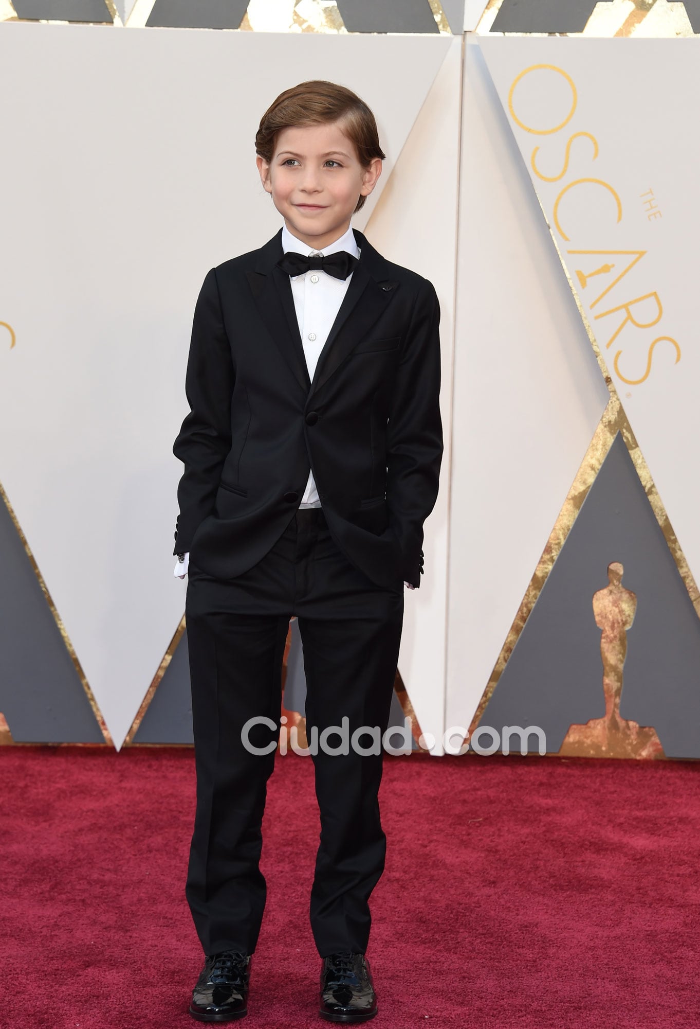 Jacob Tremblay se llevó todos los aplausos con su diseño de Armani (Fotos: AFP). 