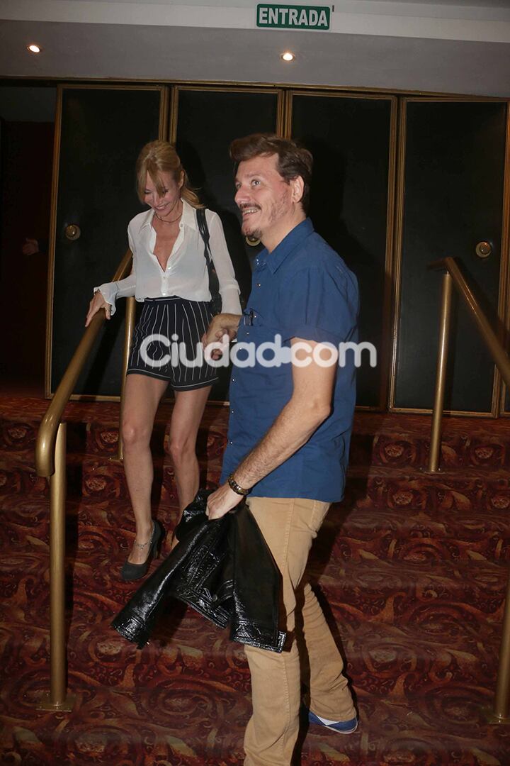 Javier Malosetti fue a ver a Inés Estévez al teatro. (Foto: Movilpress)