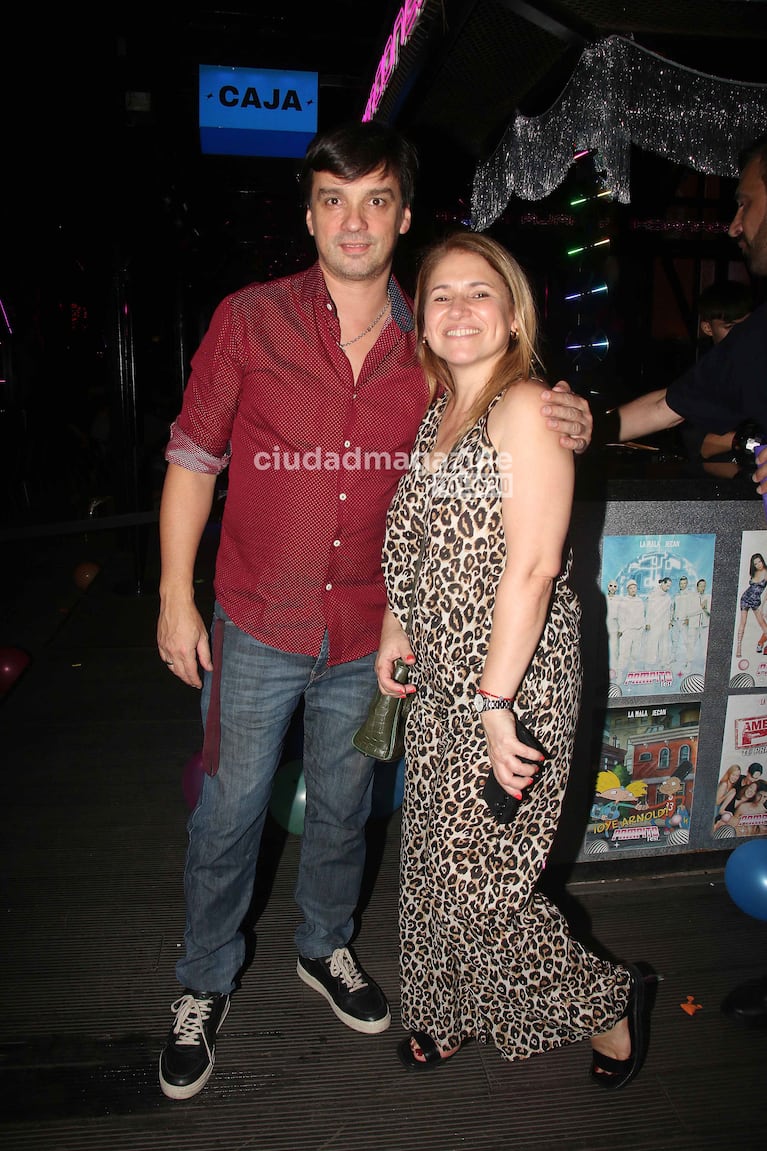 Javier y Fernanda Iglesias. (Foto: Movilpress)