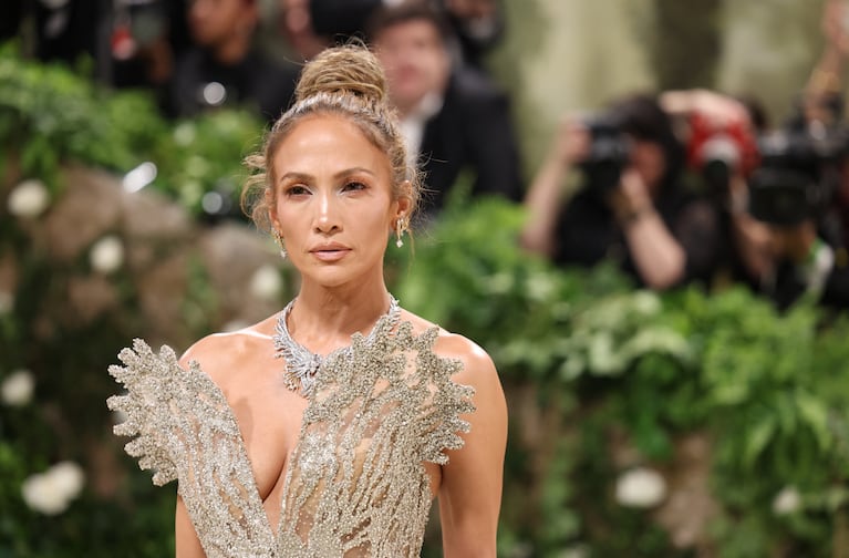 Jennifer Lopez poses at the Met Gala, an annual fundraising gala held for the benefit of the Metropolitan Museum of Art's Costume Institute with this year's theme 'Sleeping Beauties: Reawakening Fashion' in New York City, New York, U.S., May 6, 2024. REUTERS/Andrew Kelly