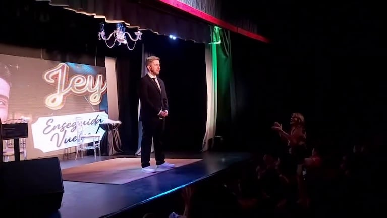 Jey Mammon volvió al teatro a nueve meses del escándalo: sus fuertes palabras