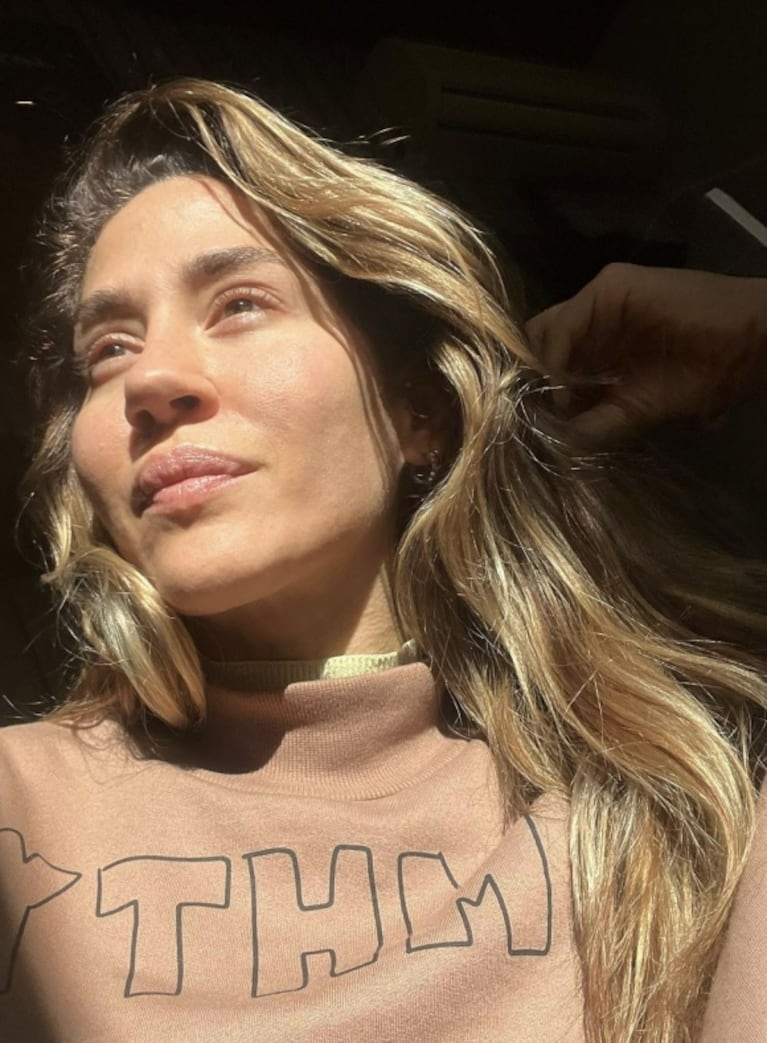 Jimena Barón compartió un álbum de selfies al natural: "Mejor sin filtro"