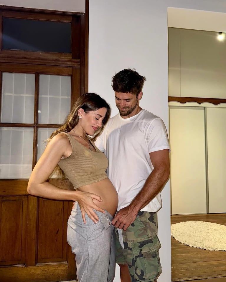 Jimena  Barón está embarazada de su segundo hijo y mostró fotos de su panza: “Te esperamos”