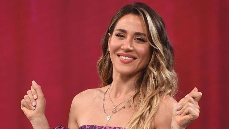 Jimena Barón reveló por qué sí o sí cena a las ocho de la noche.