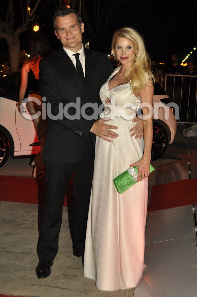 Jimena Cyrulnik, embarazada de 5 meses y su marido Lucas Kirby. (Foto: Jennifer Rubio-Ciudad.com)