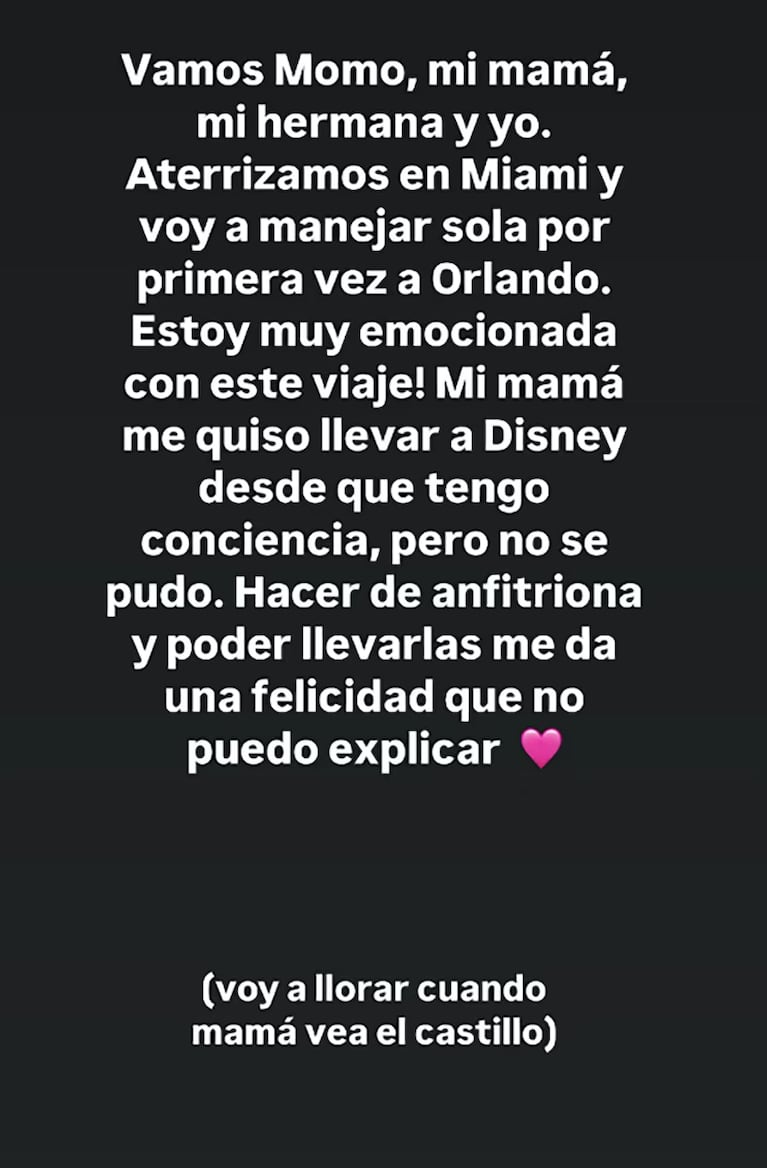 Jimena invitó a su mamá y a su hermana a Disney.