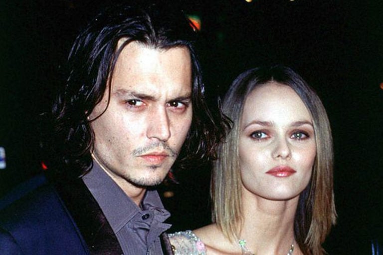 Johnny Depp y Vanessa Paradis, los famosos papás de Lily-Rose (Foto: Web). 