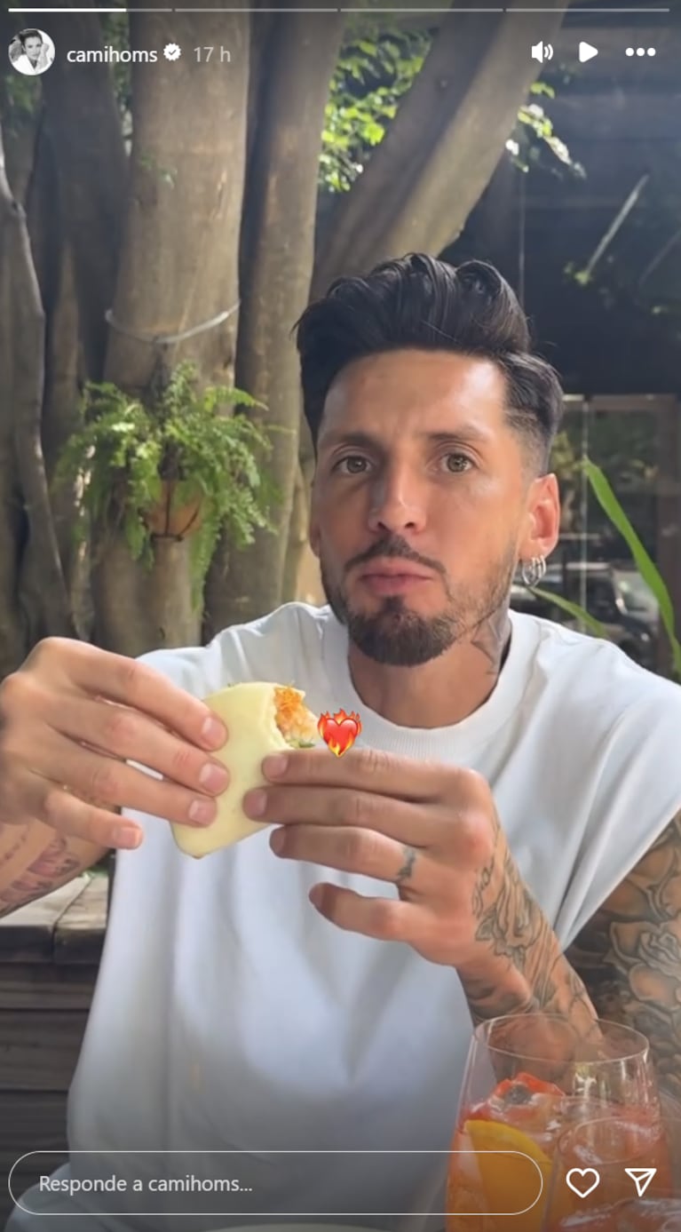 José degustando un bao.