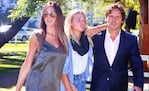 Josefina Bocchino con Andrea Frigerio y Lucas Bocchino. (Foto: revista ¡Hola! Argentina)