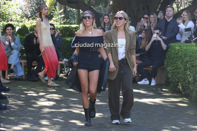 Josefina y Clara Sarkany (Foto: Movilpress)