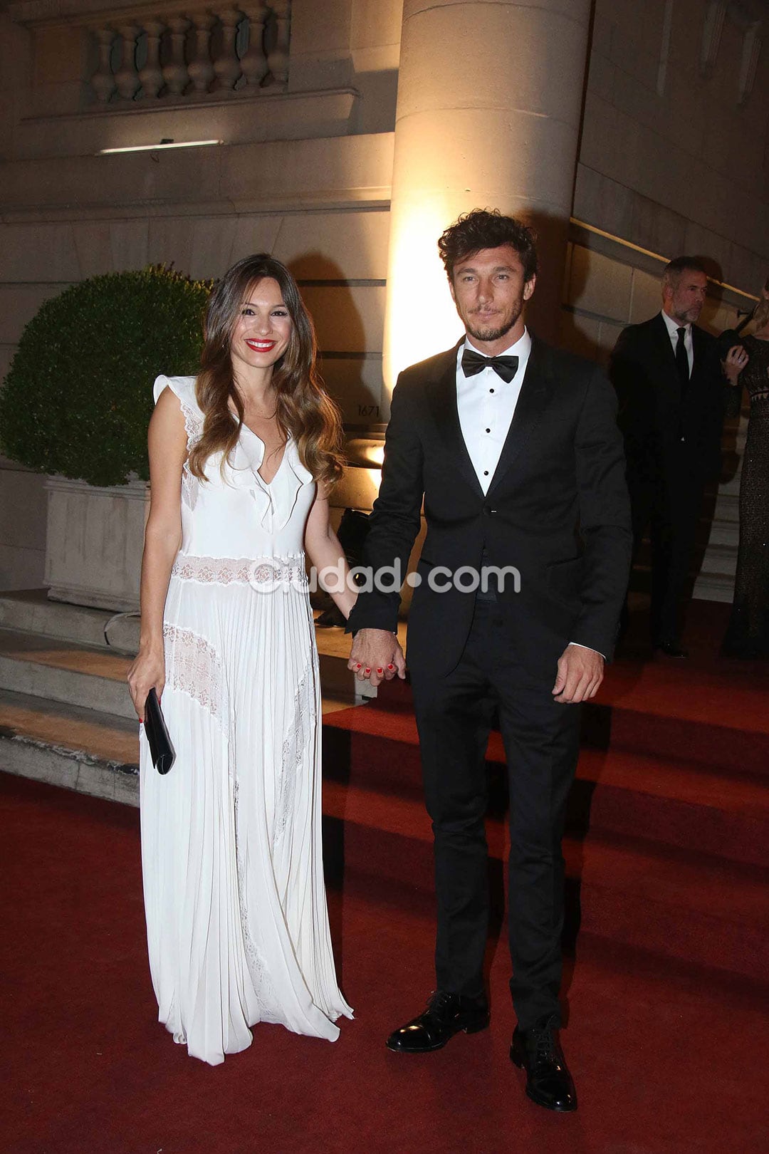 Juan "Pico" Mónaco y Carolina "Pampita" Ardohaín, juntos en la gala solidaria de Valeria Mazza. (Foto: Movilpress - Ciudad.com)