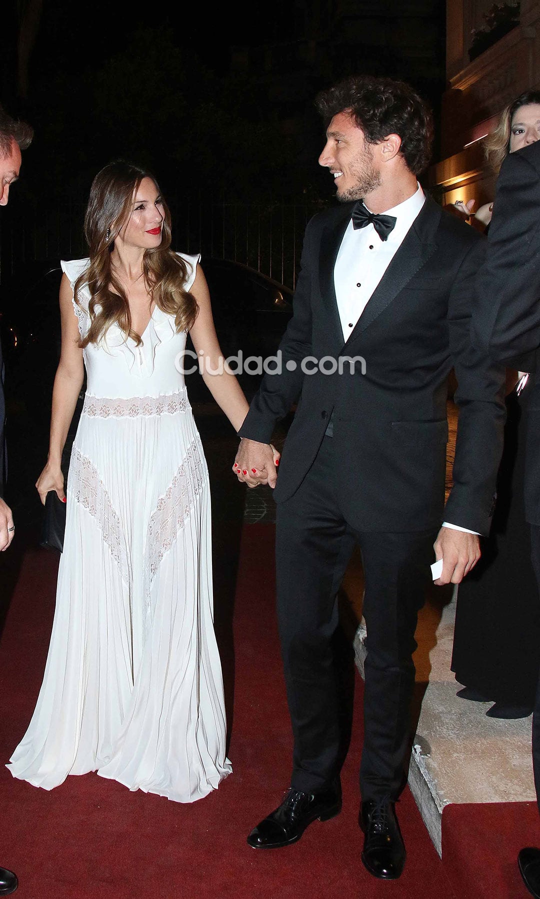 Juan "Pico" Mónaco y Carolina "Pampita" Ardohaín, juntos en la gala solidaria de Valeria Mazza. (Foto: Movilpress - Ciudad.com)